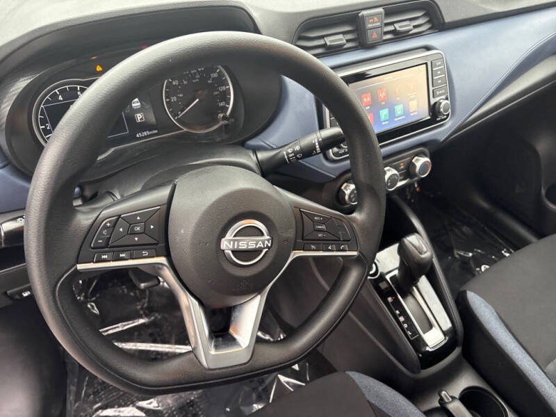 2023 Nissan Versa SV