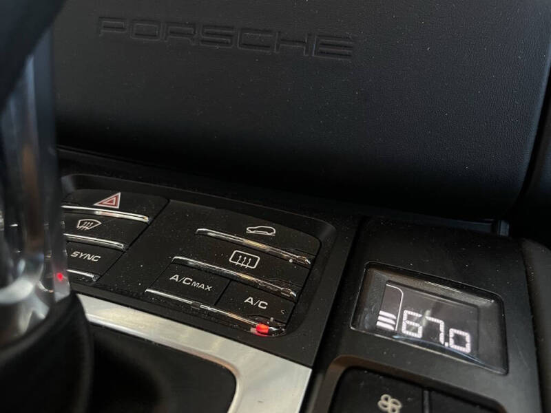 2016 Porsche Macan Turbo