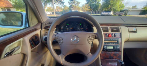 2001 Mercedes-Benz E-Class E 320