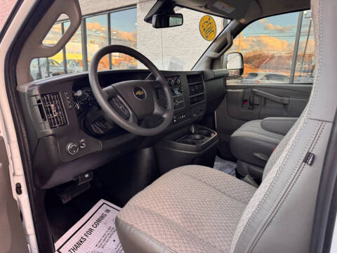 2025 Chevrolet Express 2500