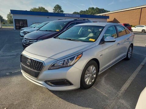 2016 Hyundai Sonata Hybrid for sale at Auto Finance of Raleigh in Raleigh NC