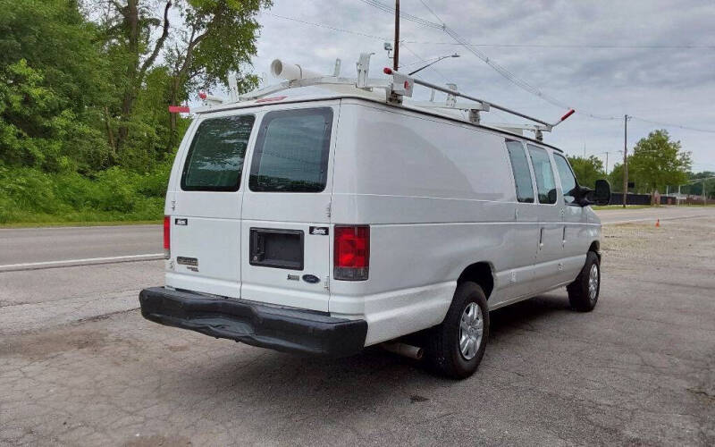 2014 Ford E-Series E-350 SD