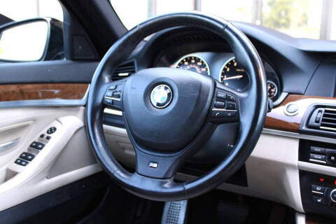 2011 BMW 5 Series 550i