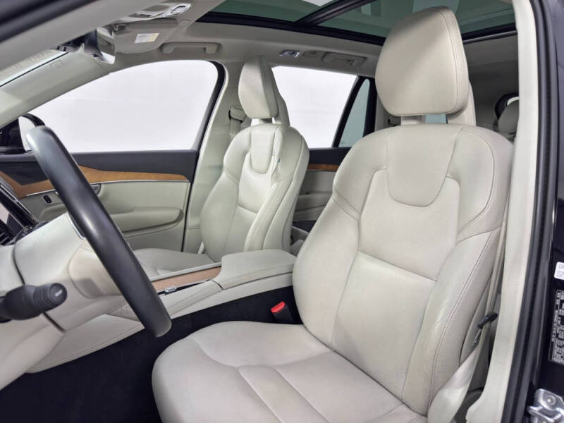 2021 Volvo XC90 Recharge T8 Inscription Expression 7P