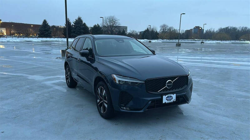 2026 Volvo XC60 B5 Plus