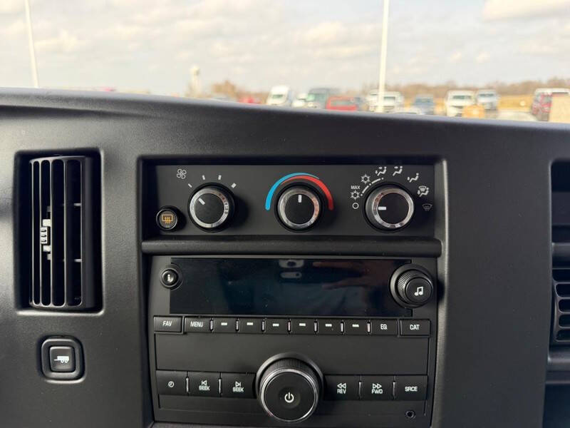 2022 Chevrolet Express LS 3500