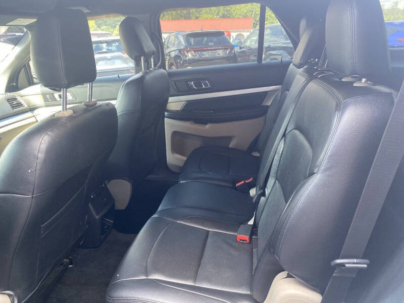 2018 Ford Explorer