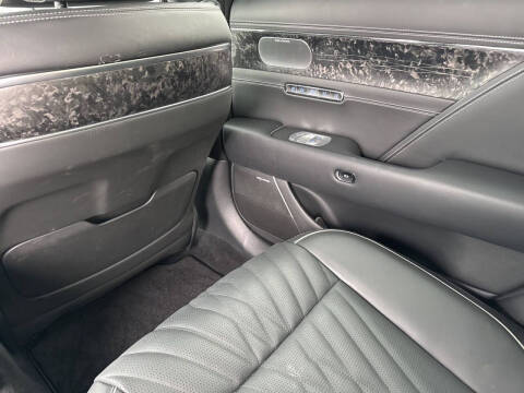 2025 Genesis G90 3.5T e-Supercharger