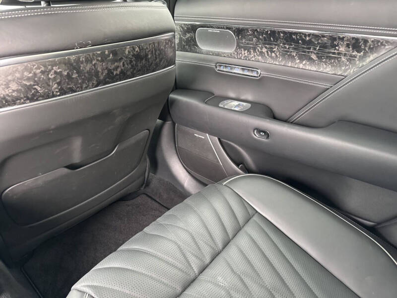 2025 Genesis G90 3.5T e-Supercharger