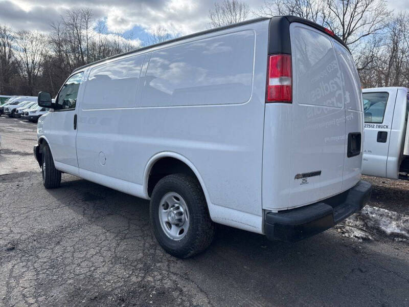 2017 Chevrolet Express 2500
