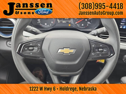 2025 Chevrolet Trax LS