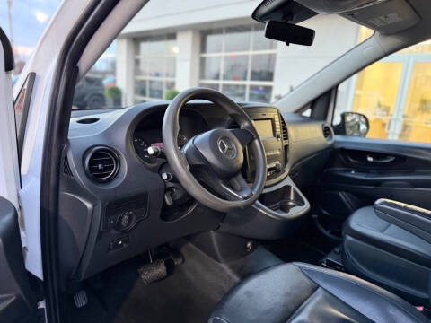 2016 Mercedes-Benz Metris Passenger