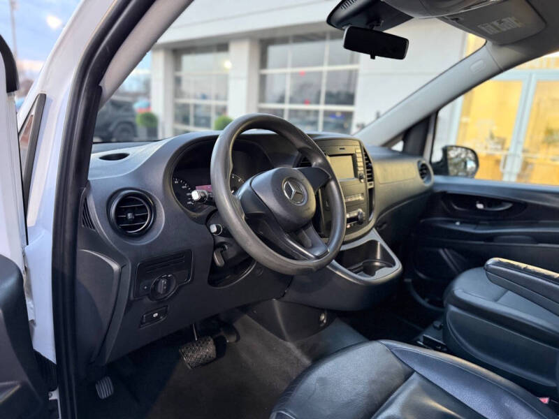2016 Mercedes-Benz Metris Passenger