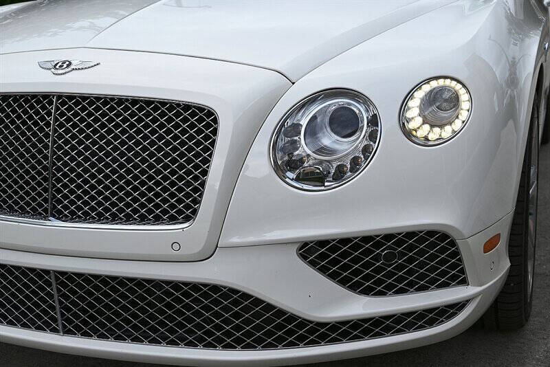 2017 Bentley Continental 11