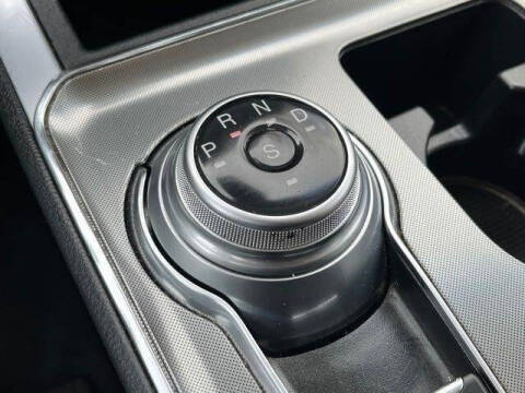 2023 Ford Edge Titanium