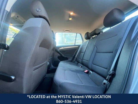 2019 Volkswagen Golf S