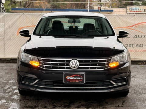 2017 Volkswagen Passat 1.8T SE