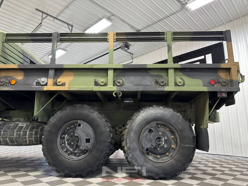 1990 AM General M35A2
