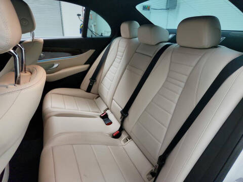 2018 Mercedes-Benz E-Class E 300