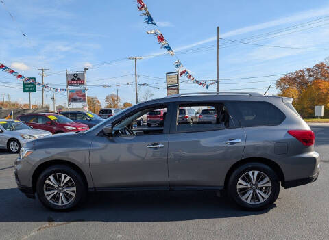 2017 Nissan Pathfinder S