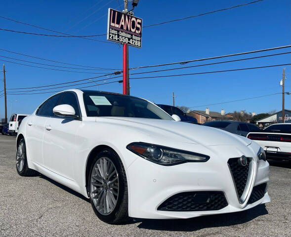 2018 Alfa Romeo Giulia Ti Lusso's photo