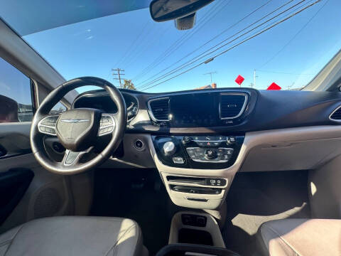 2018 Chrysler Pacifica Touring L Plus