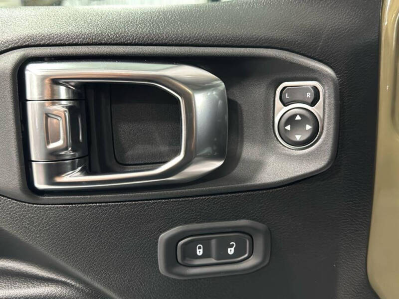 2025 Jeep Gladiator Willys