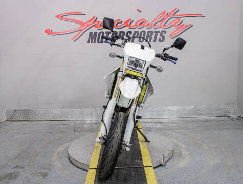 2023 Suzuki DR-Z400SM