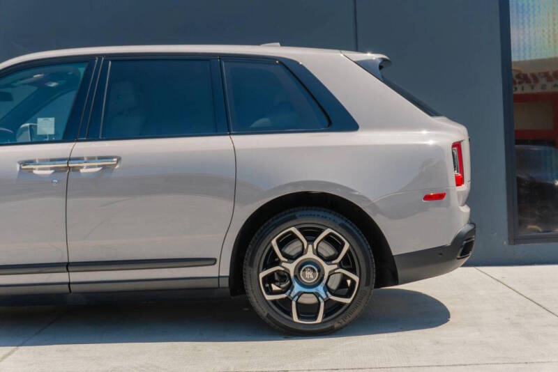 2024 Rolls-Royce Black Badge Cullinan