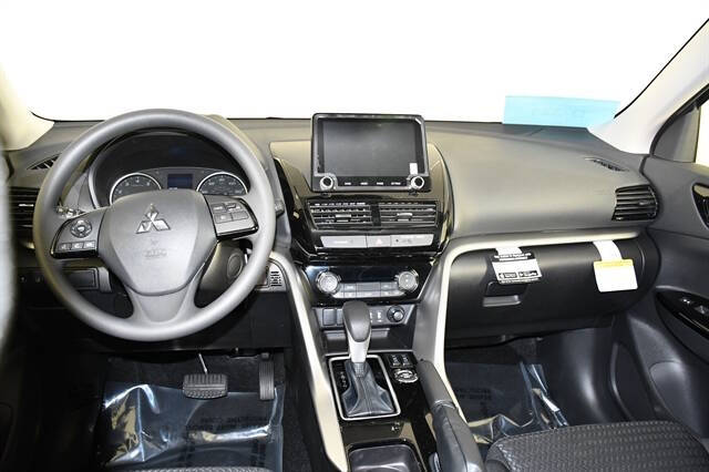 2026 Mitsubishi Eclipse Cross LE