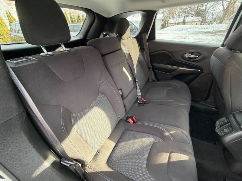 2019 Jeep Cherokee Latitude