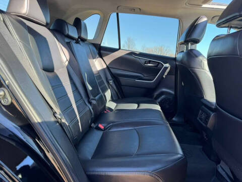 2021 Toyota RAV4 XLE Premium