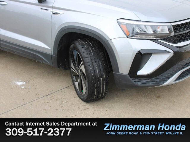 2024 Volkswagen Taos SE 4Motion