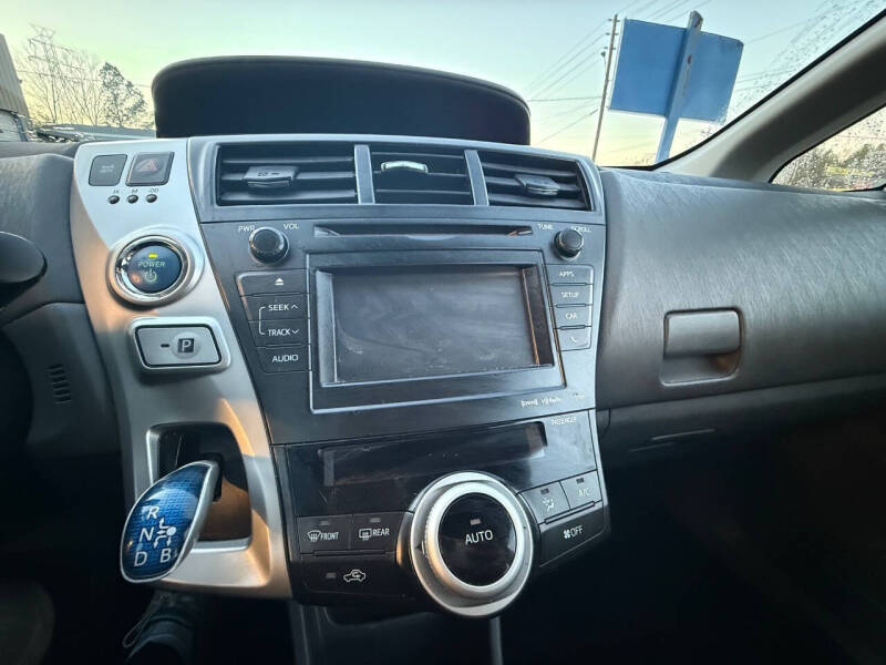 2012 Toyota Prius v Five