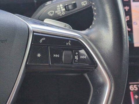 2019 Audi e-tron quattro Prestige