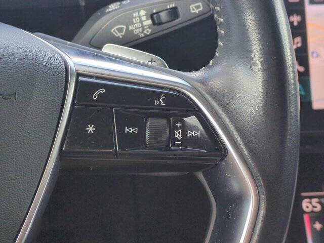 2019 Audi e-tron quattro Prestige