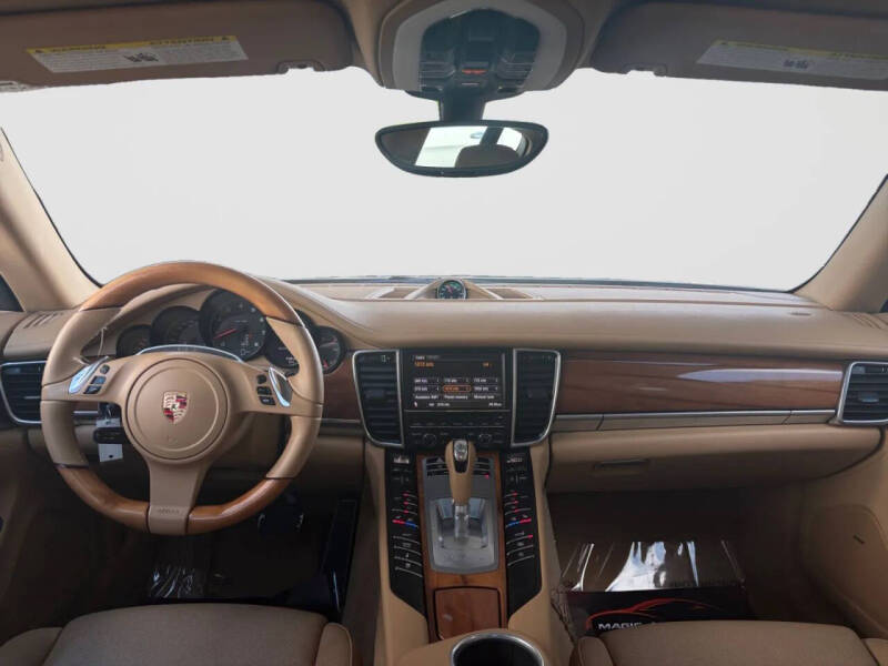 2012 Porsche Panamera