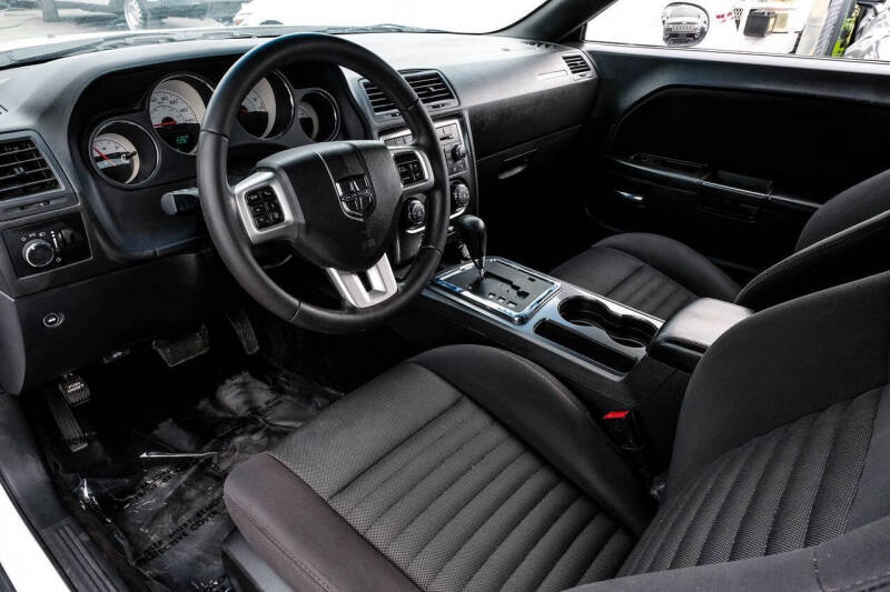 2014 Dodge Challenger SXT