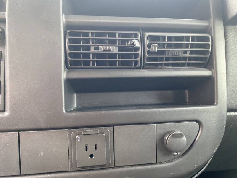 2015 GMC Savana 2500