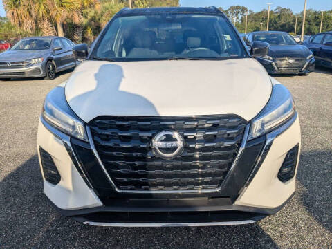 2024 Nissan Kicks SR