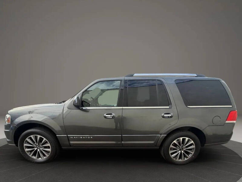 2016 Lincoln Navigator Select