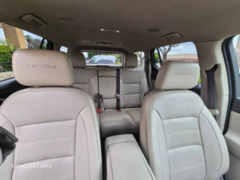 2017 GMC Acadia Denali