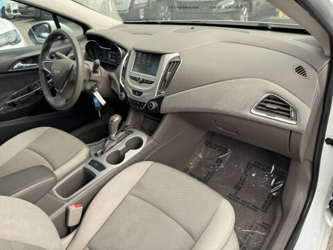 2016 Chevrolet Cruze LS Auto