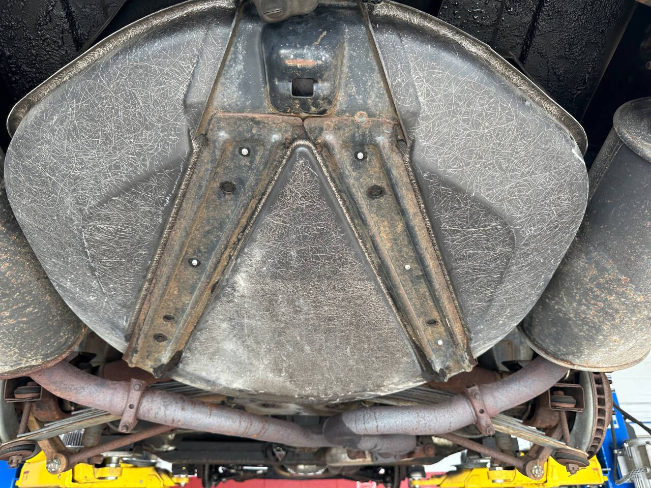 1975 Chevrolet Corvette 43