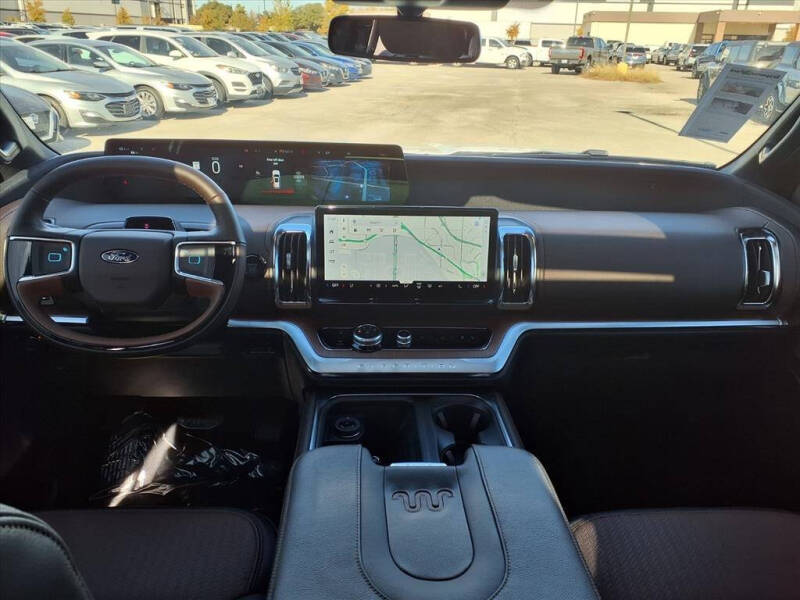 2025 Ford Expedition MAX King Ranch