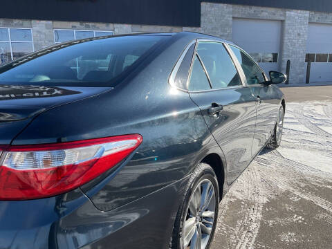 2016 Toyota Camry SE
