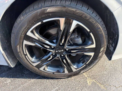 2023 Kia K5