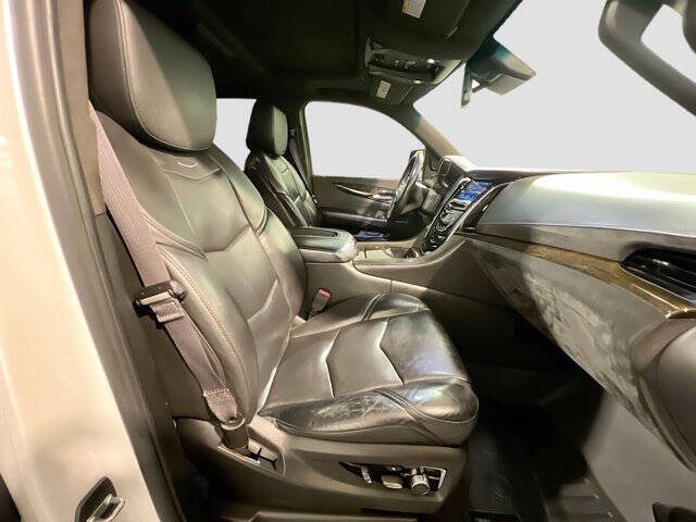 2016 Cadillac Escalade Platinum