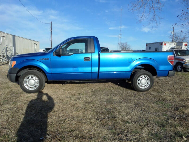 2010 Ford F-150 for sale at AUTO FLEET REMARKETING, INC. in Van Alstyne TX