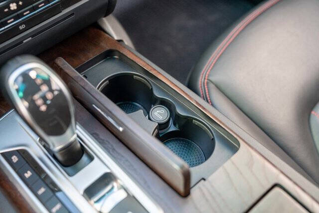 2016 Maserati Ghibli 26